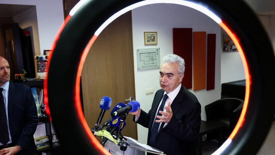 Fatih Birol, chef for Det Internationale Energiagentur (IEA), advarer om, at energikrisen ikke er fuldt indregnet i markederne.