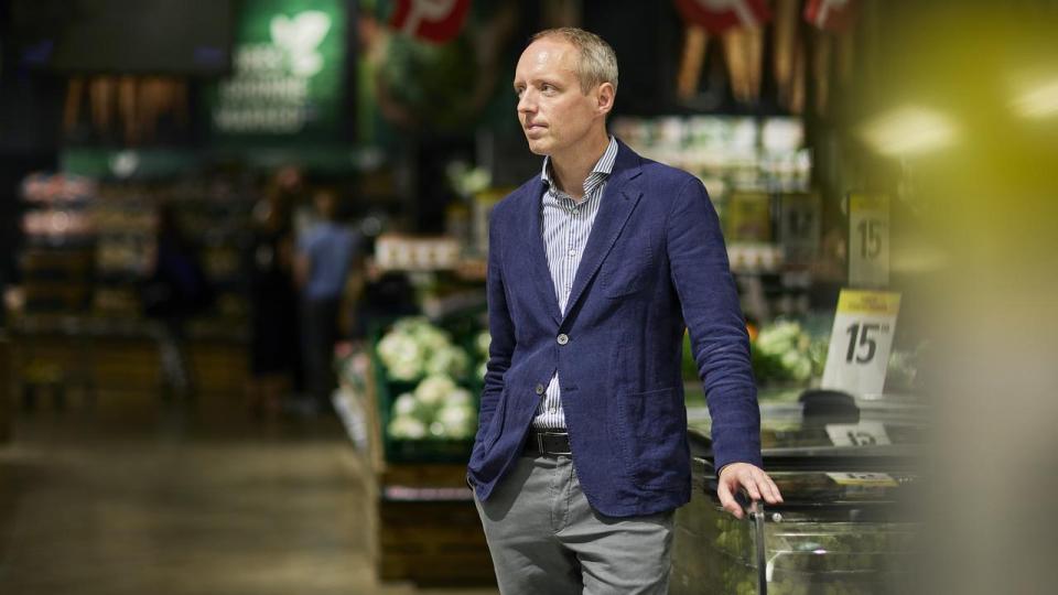 Anders Hagh, topchef i Salling Group siden september 2023, har før erklæret krig mod priser. Han udelukker ikke nye pristiltag fra koncernen, efter at leverandører er begyndt at varsle prishop.