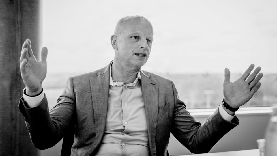 “Når man laver fejl, skulle man have gjort mere for at undgå dem,” siger DSV’s topchef Jens Lund i kølvandet på integrationsproblemer.