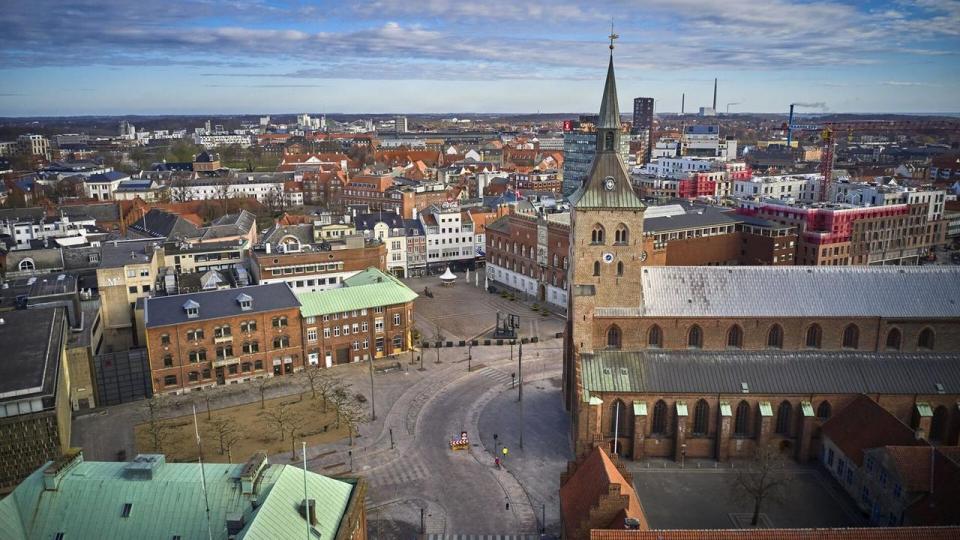 En politisk manøvre skal spare det offentlige for 300 mio. kr.