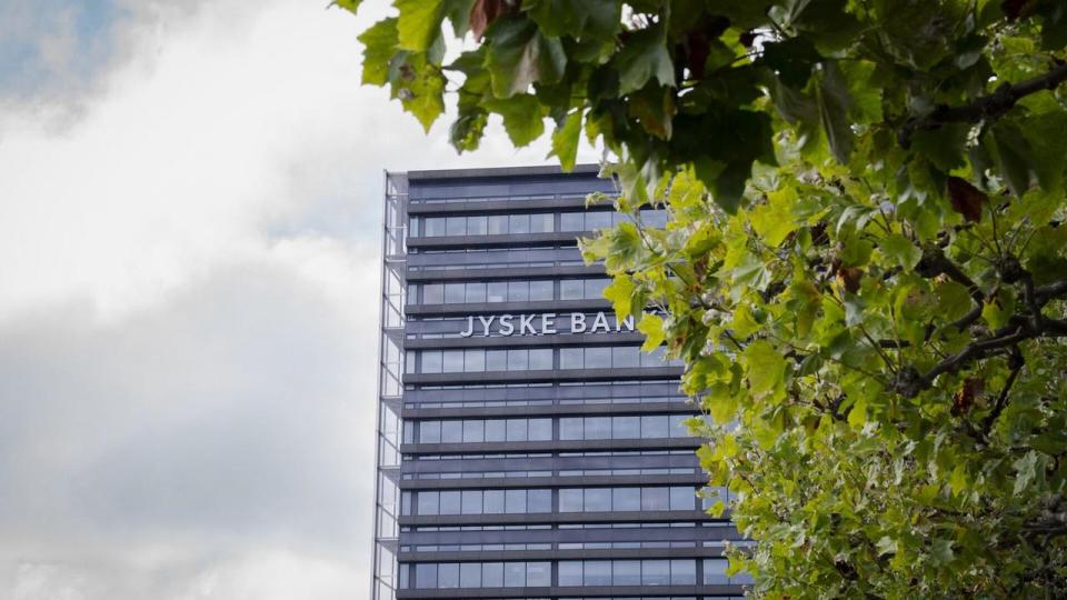 Formuepleje er på vej til at få ny ejer i form af Jyske Bank, der annoncerede opkøbet af den Aarhus-baserede kapitalforvalter i starten af september. 