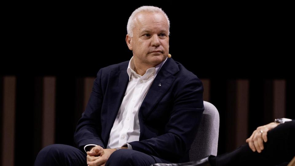 Anders Opedal er adm. direktør for oliekæmpen Equinor, der ejer 10 pct. af aktierne i Ørsted, og stiler efter at få en plads i det danske selskabs bestyrelse.