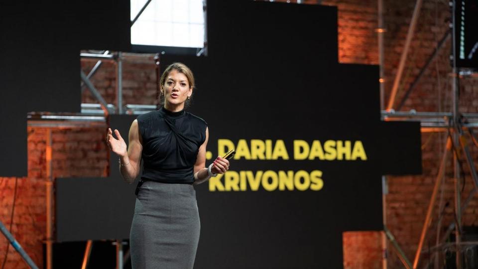 Daria Krivonos – med øgenavnet Dasha – er direktør for Instituttet for Fremtidsforskning i København og oplever, at fremtidsforskernes kompetencer i at tænke i scenarier er blevet meget mere efterspurgte hos toplederne i disse år. 