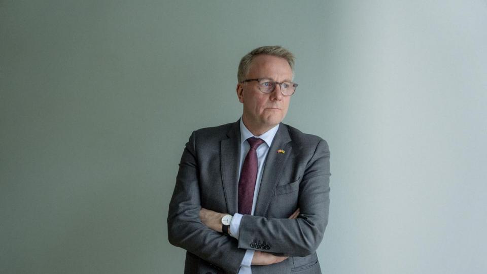Erhvervsminister Morten Bødskov (S) mener, at pensionssektoren bør have øje for medlemmernes fremtidige arbejdspladser og derfor investere mere i vigtige teknologier i Danmark og Europa.