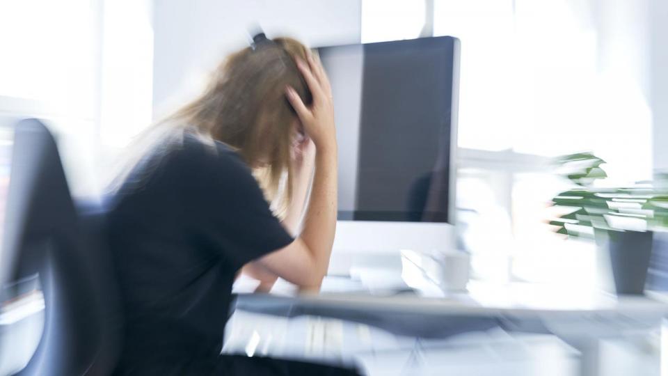 Stress kan udløse voldsomme kropslige reaktioner, og vi ser, at det breder sig på offentlige arbejdspladser som en epidemi, skriver Tomas Kepler, der er formand for Akademikerne.