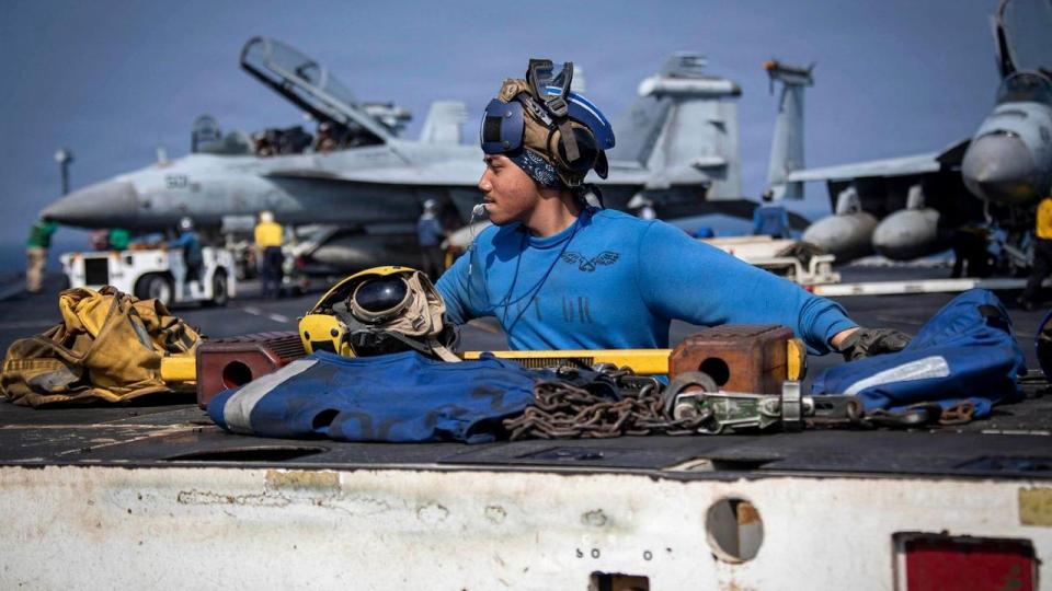USA har sammen med Israel indledt en militær operation mod Iran. Det har udløst massiv uro i energiforsyningerne. 