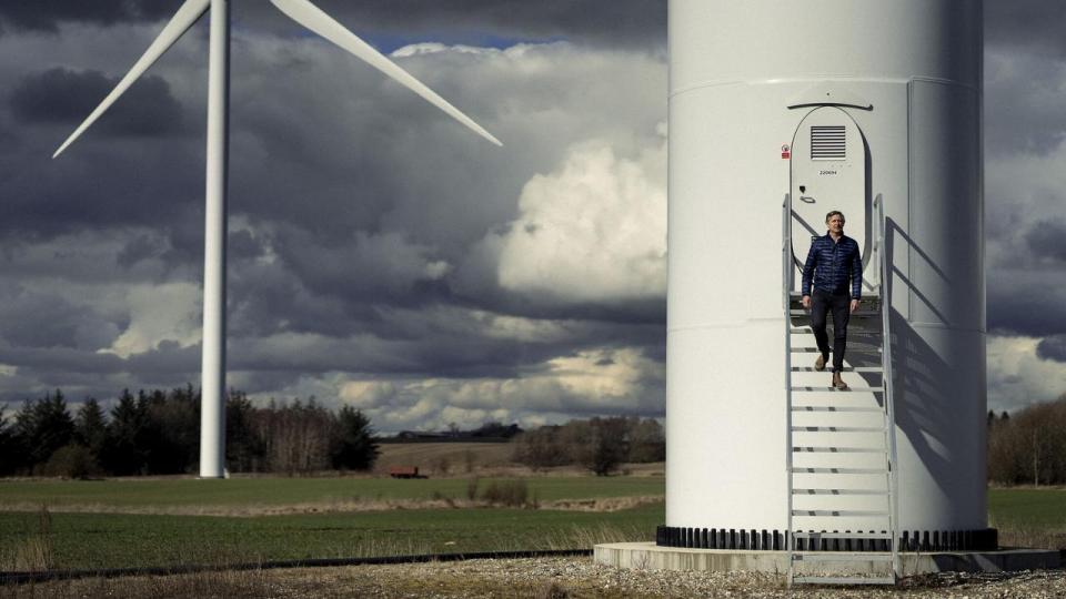 Jens Rasmussen, adm. direktør i Eurowind Energy, fortsætter i spidsen efter Blackstones indtog som medejer.