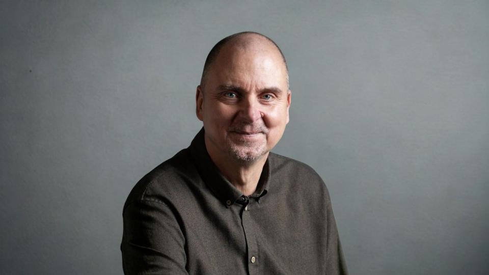 Tomas Hellum