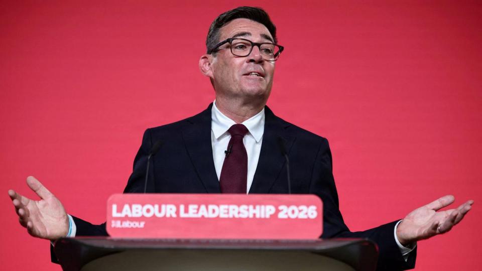 Andy Burnham er blevet hyldet for sin indsats i Greater Manchester. Nu skal han være hele Storbritanniens premierminister.