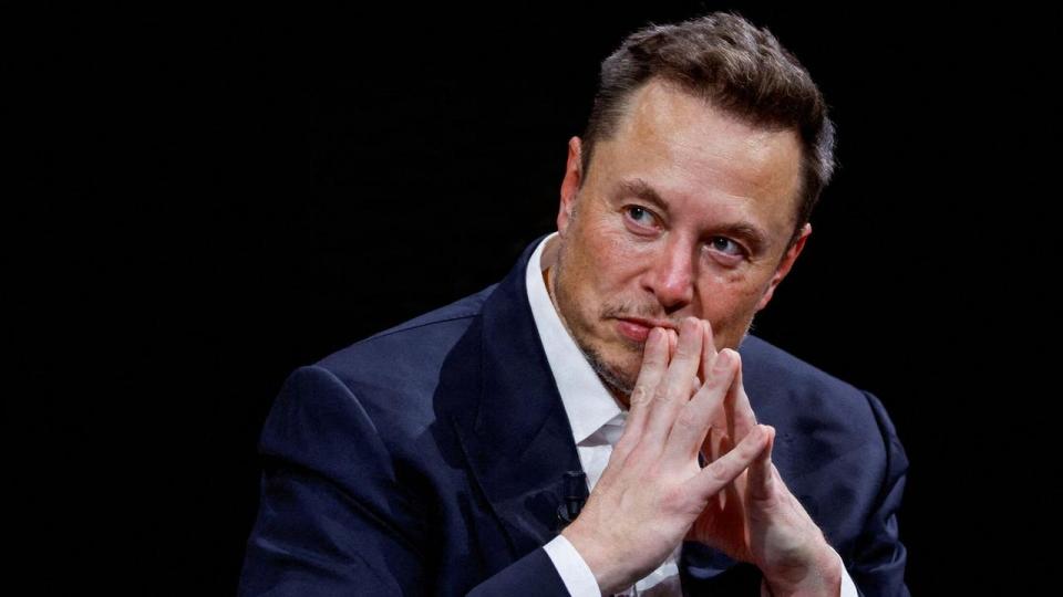 Elon Musk, topchef for Space X, er ved at undersøge mulighederne for at hente 40 mia. dollar til at købe chip.