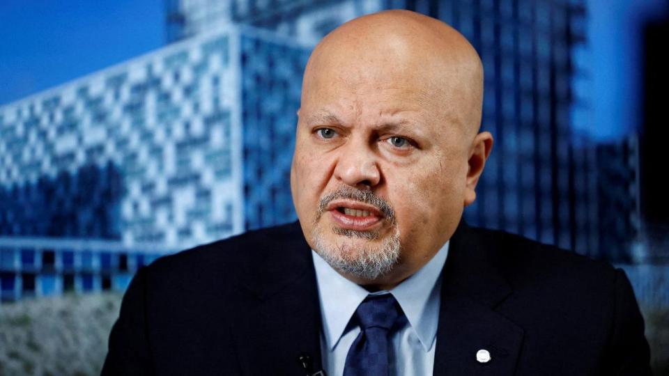 ICC's medlemslande har fredag stemt for at afsætte domstolens chefanklager, Karim Khan. 