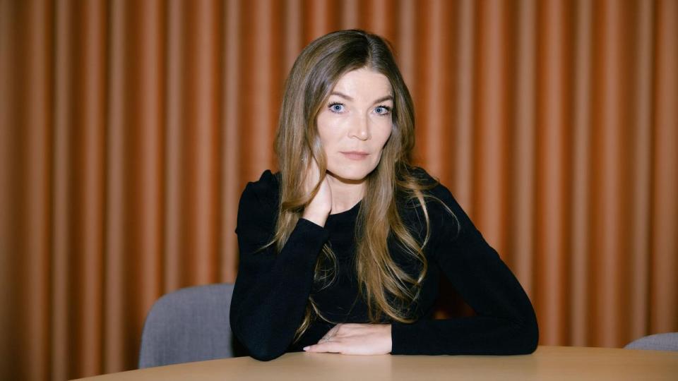 Udsigten til mere AI-regulering skaber usikkerhed, men det betyder ikke nødvendigvis lavere AI-investeringer. Bilindustrien stoppede ikke med at vokse, fordi man indførte sikkerhedsseler, skriver Josephine Cetti.