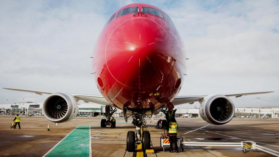 Den nye koncern får ca. 160 fly og betjener knap 30 mio. kunder om året, skriver Norwegian.