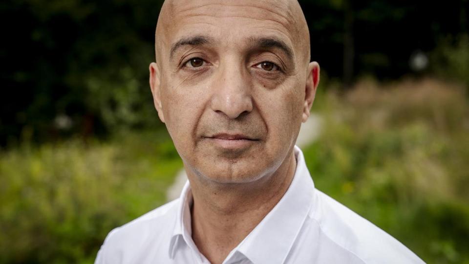 Når Novo Nordisks topchef, Mike Doustdar, giver vækstudsigten for 2026, kan der være negativ vækst i udsigt, spår gennemsnittet af aktieanalytikere.