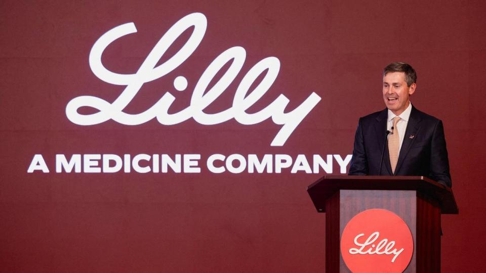 David Ricks, adm. direktør i Eli Lilly, kommer nu med en form for svar på tiltale, efter at Novo sagsøgte Lilly for vildledende markedsføring tidligere på året.