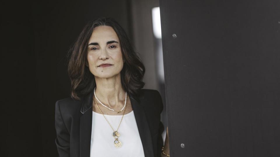 Berta de Pablos-Barbier, der tiltrådte som adm. direktør 1. januar, indtager posten på et tidspunkt, hvor Pandora befinder sig i et stormvejr, der rammer salg og indtjening. 