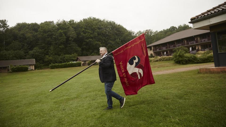 3F-formand Henning Overgaard står i spidsen for et fagforbund, der gennem de seneste år har haft store underskud på den ordinære drift. Samtidig er forbundet presset af faldende medlemstal og konkurrence fra de gule fagforeninger.