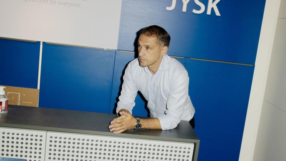 Rami Jensen har været topchef i Jysk siden september 2023. I hans første fulde regnskabsår havde koncernen en salgsfremgang på 7,6 pct.