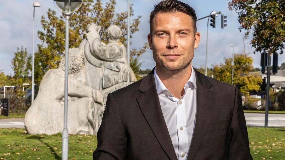 Martin Ohrtmann Thorsen har 20 års erfaring fra forskellige stillinger i Semler Gruppen og har haft ansvaret for Skoda Danmark siden 2025. Han kom fra en stilling som salgs- og marketingchef i Volkswagen Danmark.