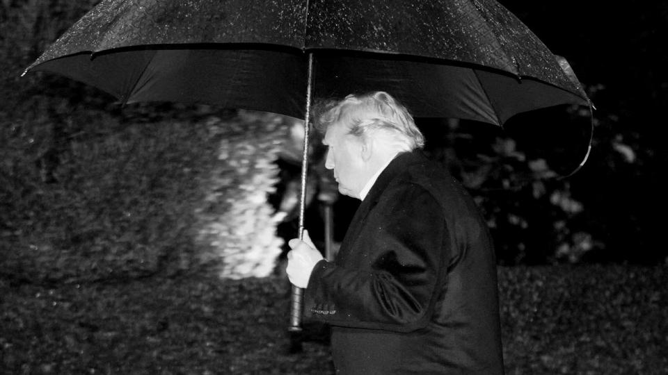 Præsident Donald Trump er her på vej hjem til Det Hvide Hus efter en lang dag i New York med en tale til FN samt møder med blandt andre præsident Zelenskyj, statsminister Mette Frederiksen (S) og flere andre stats- og regeringschefer.