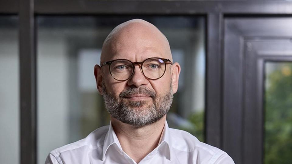 Byggeriet bliver ikke grønnere af et politisk hierarki mellem materialer. Det bliver grønnere gennem ambitiøse, forudsigelige og teknologineutrale krav, skriver Casper Mathiesen.