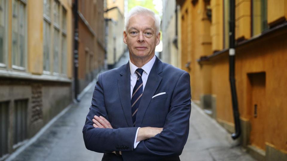 Den nu pensionerede oberstløjtnant Joakim Paasikivi har, siden Rusland invaderede Ukraine, ofte udlagt krigens gang i de svenske medier.
