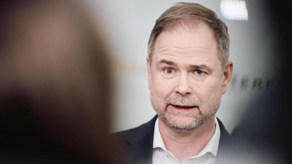 Finansminister Nicolai Wammen (S) præsenterer sammen med regeringen en ny økonomisk plan tirsdag.