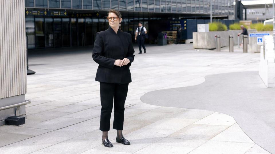 Norwegians danske landechef, Sara Westphal Emborg Neergaard, frygter en sommer med lange køer i paskontrollen i Københavns Lufthavn. “Vi er simpelthen dybt bekymrede,” siger hun.