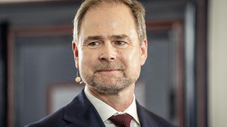 Justitsminister Nicolai Wammen (S) ser frem til arbejdet, der venter i Justitsministeriet. Her ses han, da han og Peter Hummelgaard (S) byttede ministerium i starten af juni.