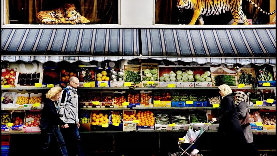 Snyd med momsen kan ifølge flere eksperter stige markant, hvis satserne er forskellige. I Sverige steg andelen af takeaway på papiret, da momsen på den type varer blev sat ned. 