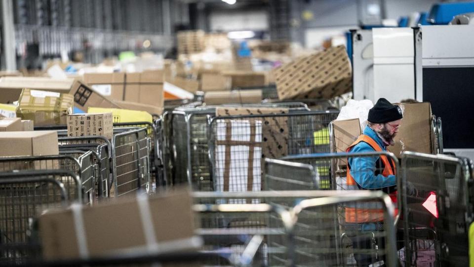 Ifølge Toldstyrelsen kom der alene sidste år 17 mio. småpakker til Danmark fra lande uden for EU.