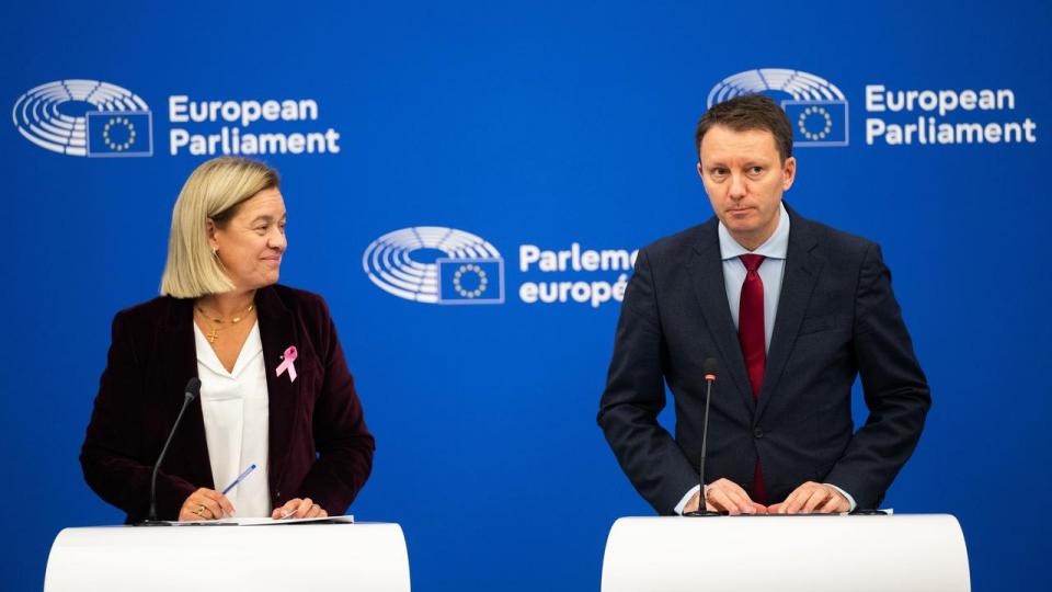 EU’s budget, kun udgør 1 pct. af hele den europæiske økonomi – og sådan har det været de sidste 40 år, skriver Siegfried Mureşan og Carla Tavares, der er medordførere på EU's budgetforslag.