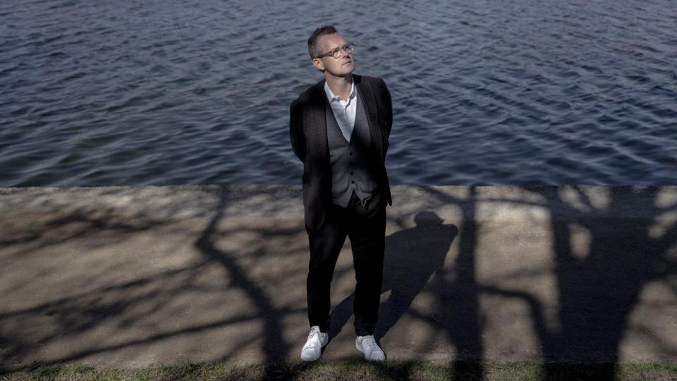 “Reel indflydelse opstår sjældent i det øjeblik, hvor nogen markerer sig, men senere – når et menneske begynder at se en situation lidt anderledes end før,” skriver Kresten Schultz Jørgensen.