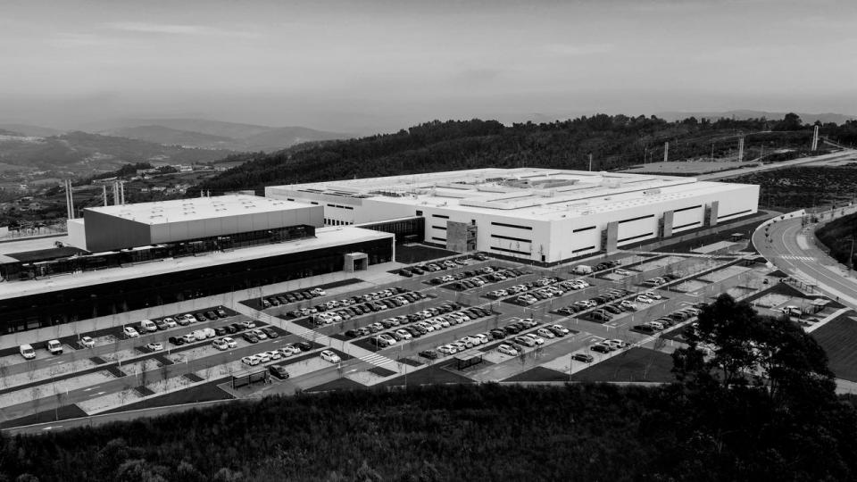 Coloplast er klar med en ny fabrik i Portugal. Det er medikoselskabets største facilitet og investeringen er på 750 mio. kr.