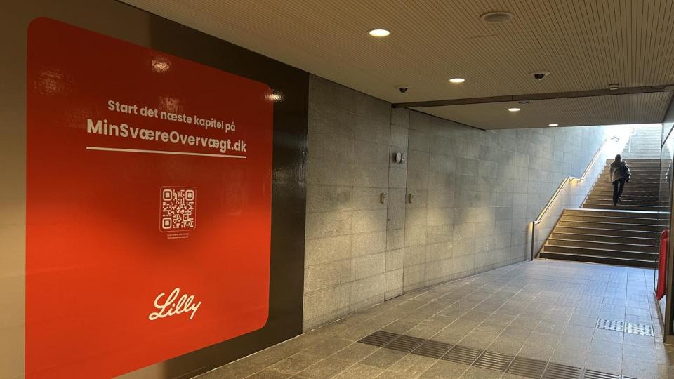 Eli Lillys reklame på metrostationen ved Kongens Nytorv i København. 