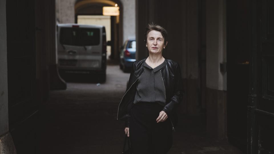 Elfriede Sixt fra Efri i Wien har samlet 62 påståede ofre for svindel, hvor pengene er flydt gennem Københavns Andelskasse. Foto: Fabian Weiss