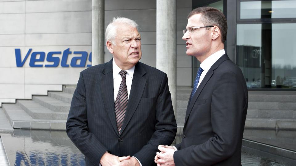 Tidligere formand Bent Erik Carlsen (t.v.) og tidligere adm. direktør Ditlev Engel er sagsøgt af utilfredse Vestas-aktionærer. Arkivfoto: Henning Bagger/BAG/Ritzau Scanpix