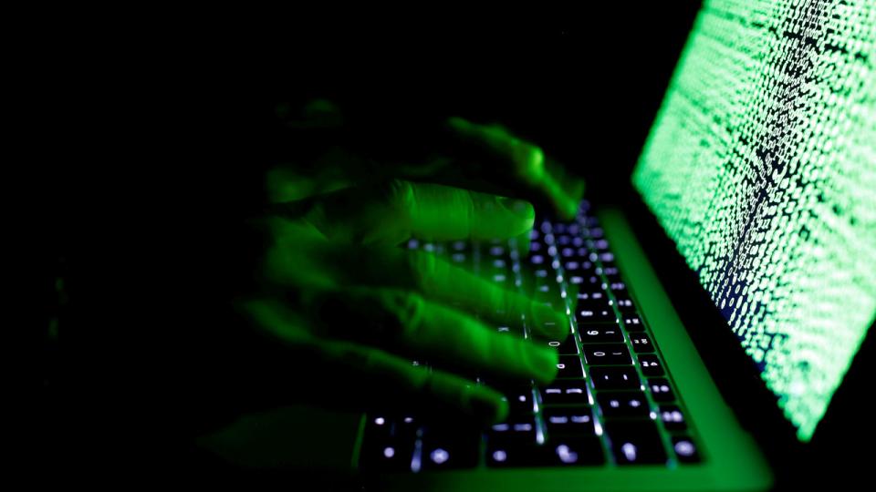 Ddos-angreb burde høre fortiden til, men det forudsætter krav om bedre forebyggelse af hackerangreb på højprofilerede institutioner og virksomheder. 
Arkivfoto: Kacper Pempel/Reuters/Ritzau Scanpix