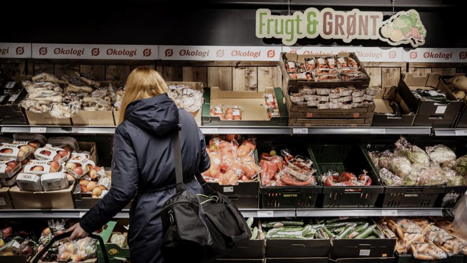 Forbrugernes humør rammes af stigende inflation og krigen i Ukraine, viser tal fra Danmarks Statistik. Arkivfoto: Thomas Lekfeldt/Ritzau Scanpix
