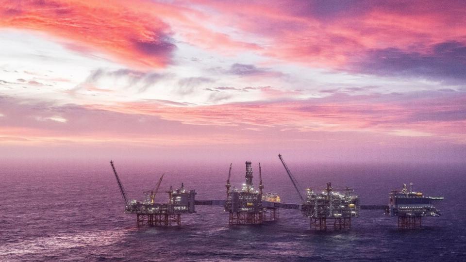 Danica Pension investerer i Equinor, der bl.a. borer efter ny fossil energi ved Arktis. Her er det dog Equinors Johan Sverdrup-oliefelt ud for Stavanger. Arkivfoto: Carina Johansen/NTB Scanpix/Ritzau Scanpix