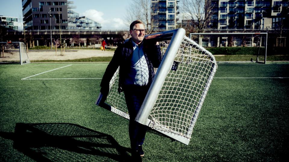 Claus Steinlein, adm. direktør i FC Midtjylland. Siden klubben så dagens lys i 1999 efter en fusion mellem Herning Fremad og Ikast, er den vokset til en af Danmarks største og mest veldrevne. Foto: Jeppe Bøje Nielsen