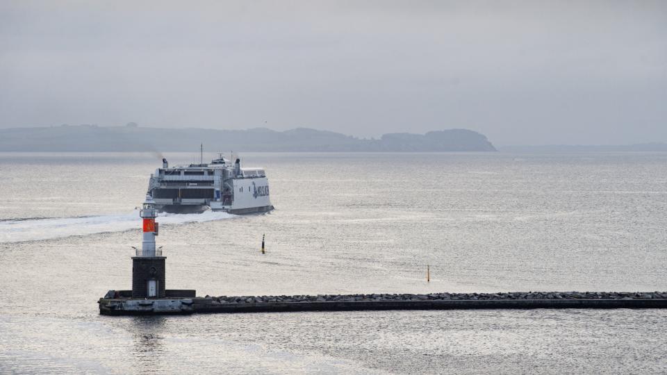 Molslinjen forventer at kunne nedbringe CO2-udslippet fra sine hurtigfærger i Kattegat med ca. 70 pct. inden 2030. Arkivfoto: