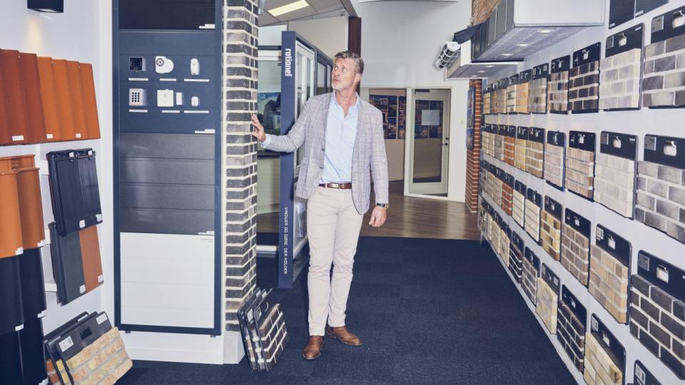Martin Ravn-Nielsen, adm. direktør i Huscompagniet, har ad flere omgange set sig nødsaget til at hæve huspriserne. Over det seneste år har han hævet priserne med 20 pct. i gennemsnit. Arkivfoto: Thomas Nielsen