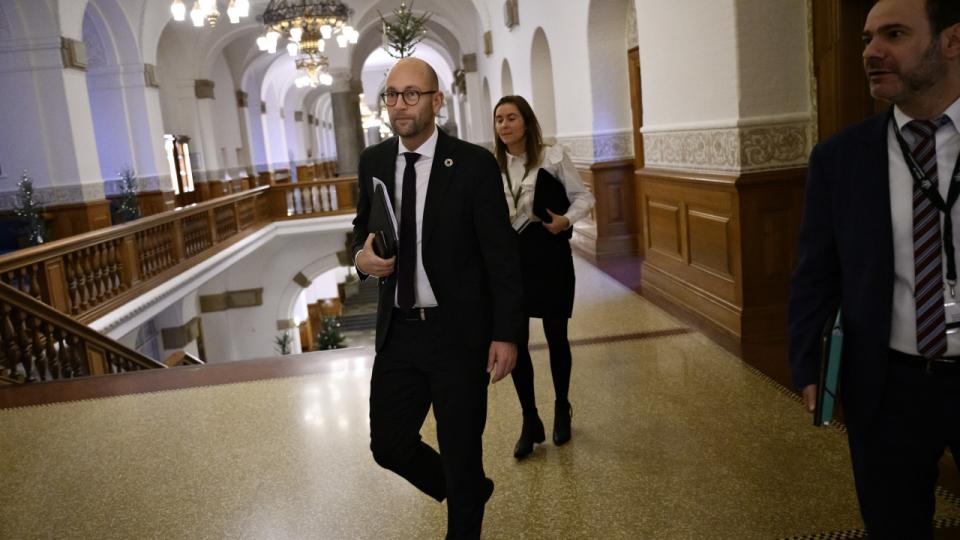 Fødevareminister Rasmus Prehn (S) åbner nu for højere erstatning til dem, hvis mink nåede at få corona inden nedslagtning. Arkivfoto: Philip Davali/Ritzau Scanpix