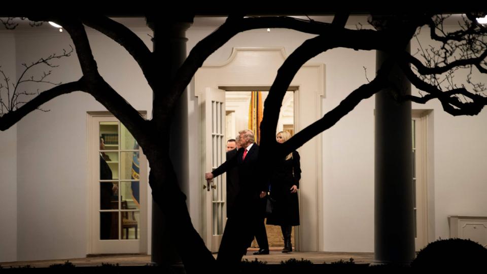 Toppen af USA's erhvervsliv vil have Donald Trump til at forlade Det Hvide Hus uden yderligere sværdslag. Foto: Brendan Smialowski/AFP/Ritzau Scanpix