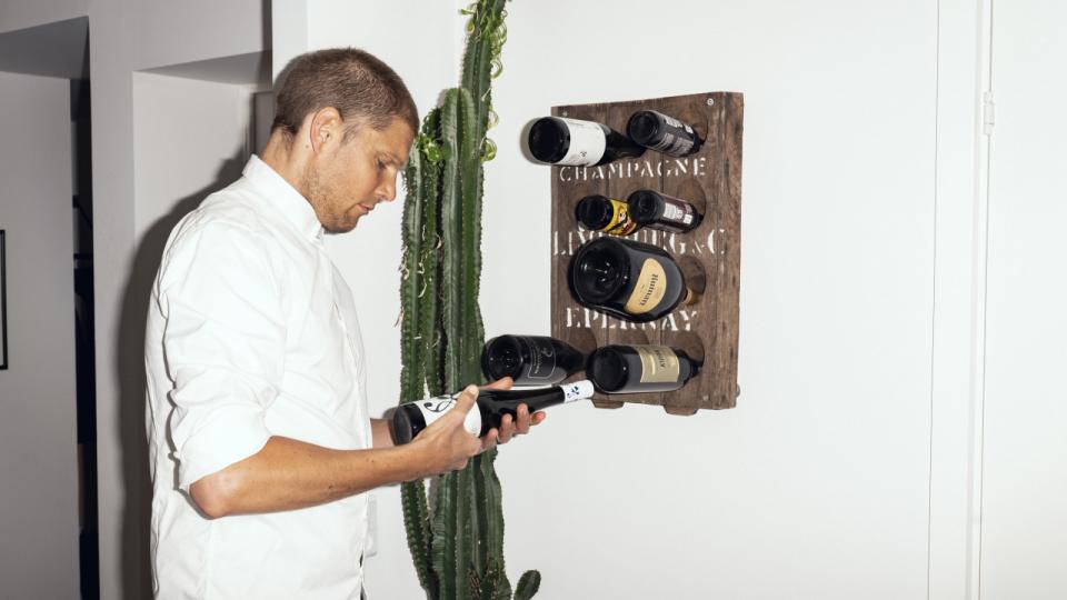 Lars Hytting, der er aktiechef i Artha Kapitalforvaltning, er stadig positiv på Mærsk-aktien, men vælger alligevel at geninvestere bredt. Arkivfoto: Walther Bølge