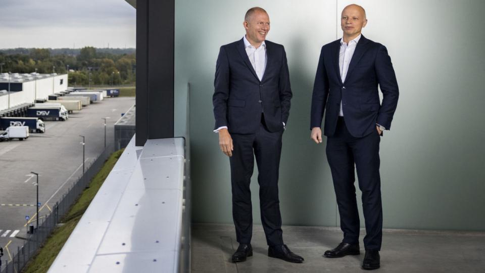 Adm. direktør i DSV, Jens Bjørn Andersen (t.v), og finansdirektør, Jens Hesselberg Lund (t.h), har de seneste år stået i spidsen for at gennemføre DSV’s strategi, der blandt andet handler om at vokse gennem opkøb. Arkivfoto: Simon Fals
