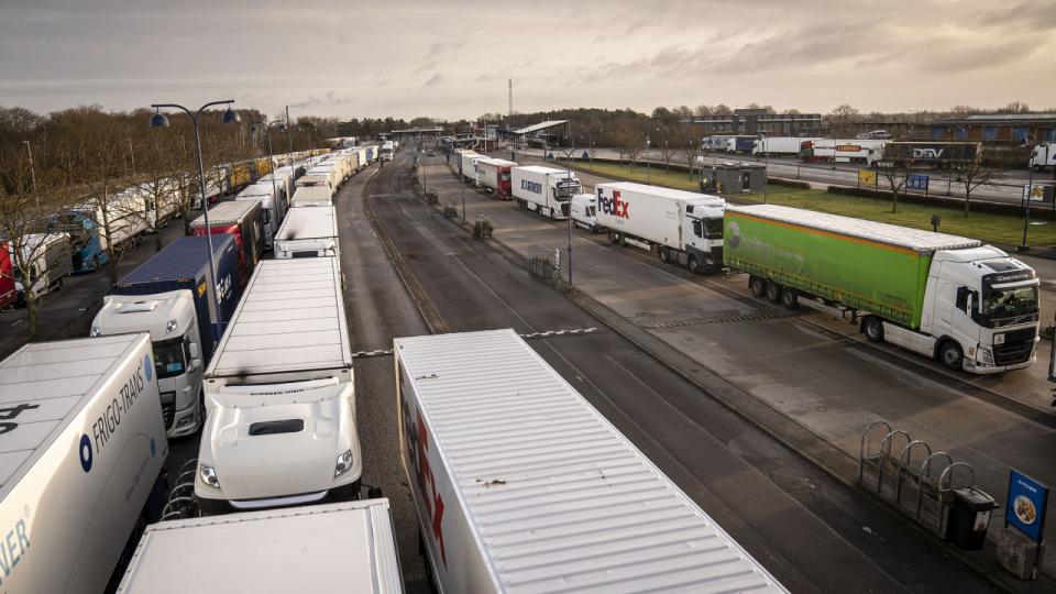 Galopperende gaspriser gør det svært at føre ambitioner om at gøre vejtransporten grønnere ud i livet. Arkivfoto: Mads Claus Rasmussen/Ritzau Scanpix