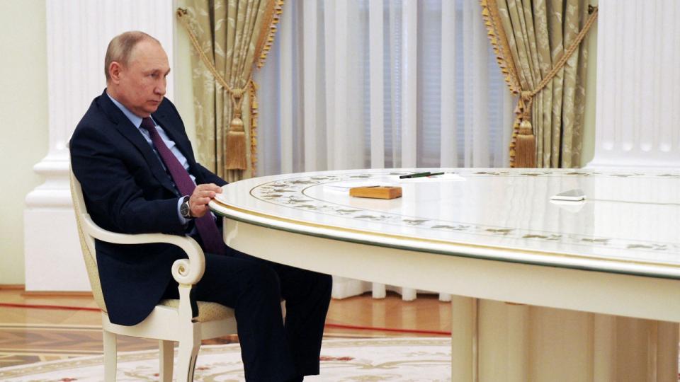 Den russiske præsident Putin har siden de første sanktioner i 2014 gjort russisk økonomi mindre sårbar over for vestlige sanktioner. Statsbudgettet er i plus, og Rusland er ikke tvunget til at låne penge af Vesten. Arkivfoto: Mikhail Klimentyev/AFP/Ritzau Scanpix