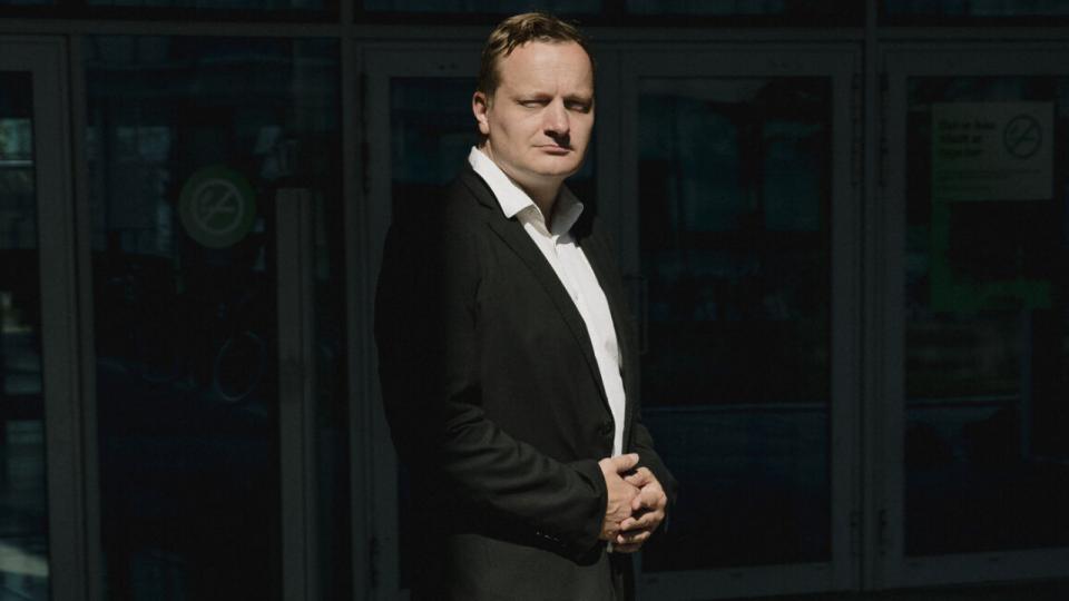 Juraprofessor Frederik Waage synes, det er svært at se, hvordan en ny aftale mellem regeringen og SF skal styrke efterretningstjenesterne og gøre os klogere på Samsam-sagen. Arkivfoto: Mathias Eis/Ritzau Scanpix